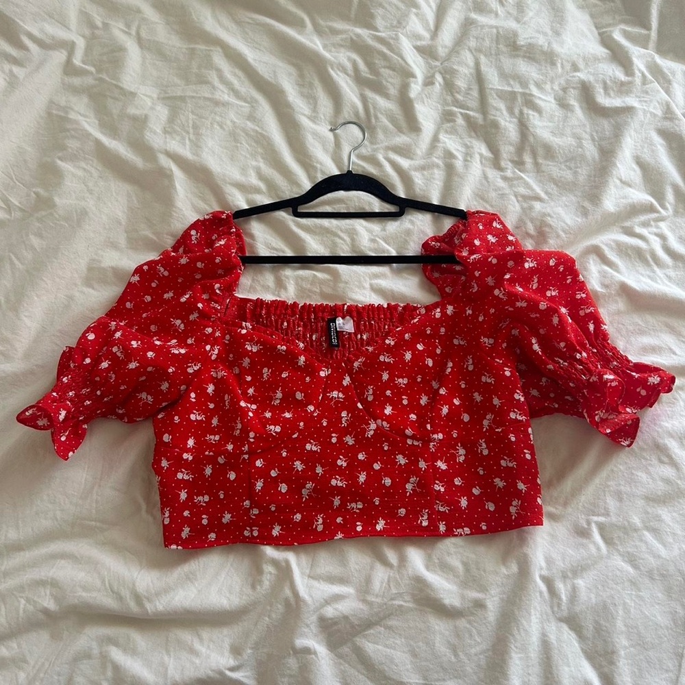 h&m Red Floral Women's Top